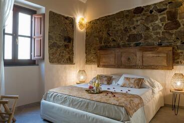 پانسیون Moon S Tower Suite&rooms