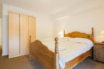 Greenhead Hostel