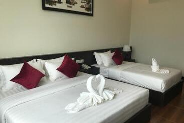 Apple Hotel Two   Near Phnom Penh Airport