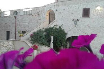 مبيت وإفطار Masseria Le Betulle