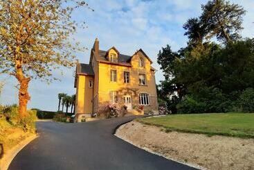 مبيت وإفطار La Garenne