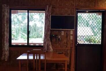 تختخواب و صبحانه Paco S Garden Home Stay