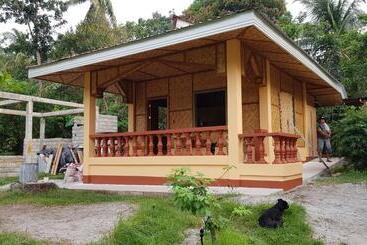 تختخواب و صبحانه Paco S Garden Home Stay