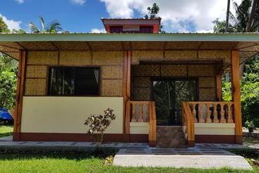 تختخواب و صبحانه Paco S Garden Home Stay