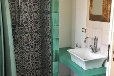 تختخواب و صبحانه Villa De Cillis Carafa