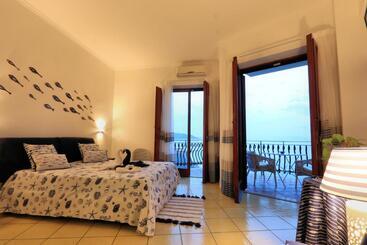 Due Relais   Panoramic Sea View Suites