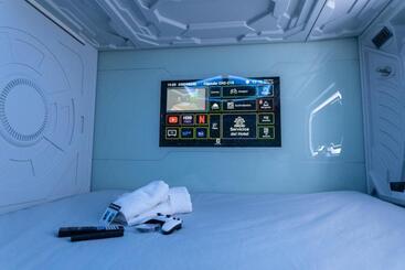 هتل کپسول Futurotel Malagueta Beach