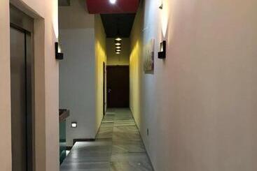 هتل Gold Palace