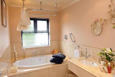 Ivy Cottage B&b