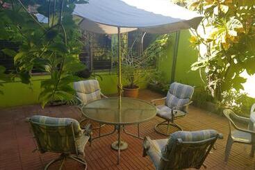 پانسیون Hostal Doña Mercedes