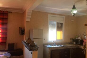 پانسیون Itrane Guest House