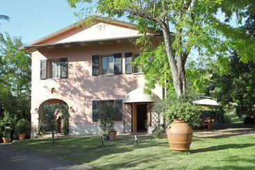 تختخواب و صبحانه Locanda Dei Cinque Cerri