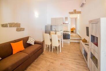 تختخواب و صبحانه Olbia Domus Inn