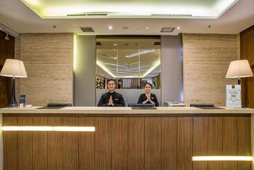 El Hotel Jakarta