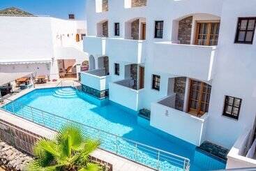 Elounda Alikes Suites & Studios