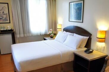 Fersal Hotel Malakas, Quezon City