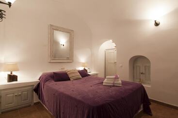 Afroessa Hotel By Pearl Hotel Collection