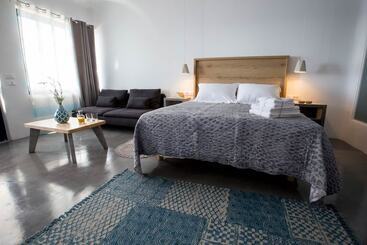 Afroessa Hotel By Pearl Hotel Collection