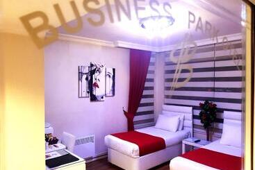 هتل Business Park