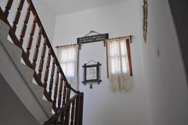 هتل Dionysia