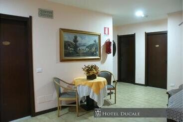 هتل Ducale
