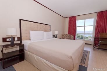 Cebu Dulcinea Hotel And Suites Mactan Airport