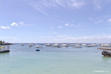 هتل Egi Resort And