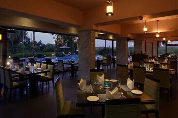 هتل Golden Tulip Candolim, Goa