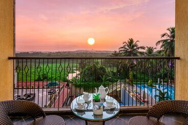 هتل Golden Tulip Candolim, Goa