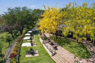هتل Ilala Lodge