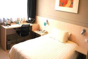 هتل Jinjiang Inn Changzhou Global Dinosaur City Olympic Center