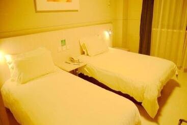 هتل Jinjiang Inn Changzhou Global Dinosaur City Olympic Center