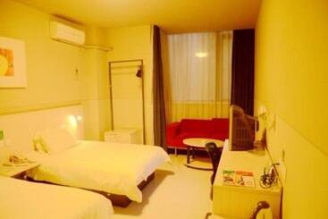 هتل Jinjiang Inn Changzhou Global Dinosaur City Olympic Center