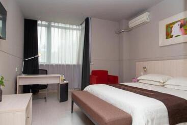 هتل Jinjiang Inn Changzhou Global Dinosaur City Olympic Center