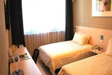 هتل Jinjiang Inn Changzhou Global Dinosaur City Olympic Center