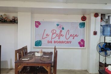 酒店 La Bella Casa De Boracay