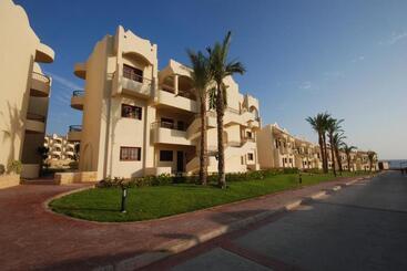 هتل Life Resort Coral Hills