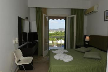 فندق Lilly Villa