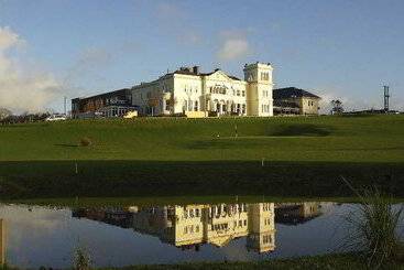 Отель Manor House Country
