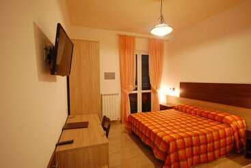 هتل Terme Rosaleo