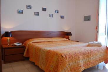 هتل Terme Rosaleo