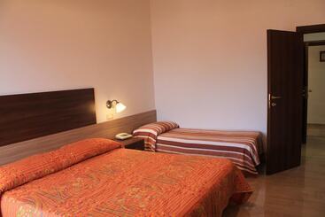 هتل Terme Rosaleo