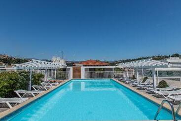 هتل Vacanceole  Residence Le Crystal