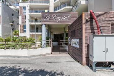 هتل Vacanceole  Residence Le Crystal