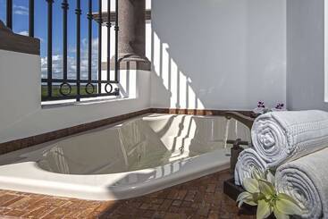 استراحتگاه Grand Residences Riviera Cancun - All Inclusive