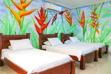 هاستل Jardines Evans By Geh Suites