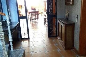 تختخواب و صبحانه Villa Los Angeles Piscine Privée Pour 20 Personnes