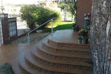 تختخواب و صبحانه Villa Los Angeles Piscine Privée Pour 20 Personnes