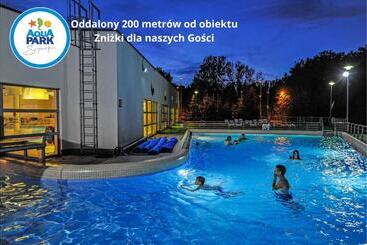 هتل Aqua House