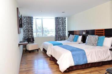 هتل De Las Américas   Ambato